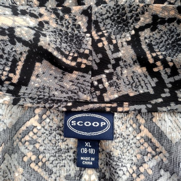 Scoop NYC Reptile Print Open Front Light Jacket - Picture 12 of 12